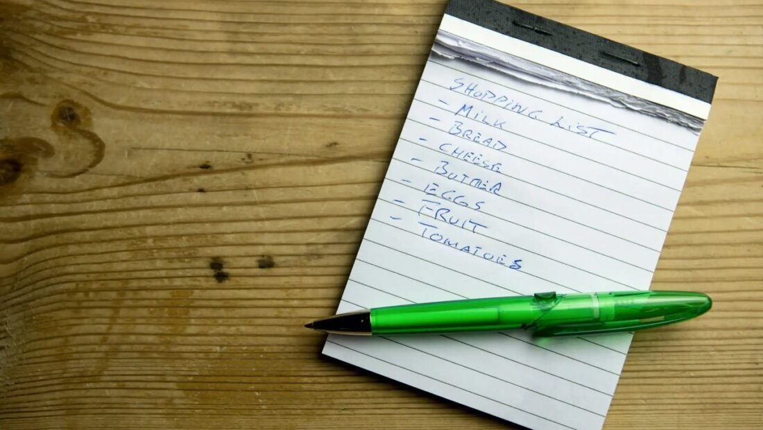 How to Make a Grocery List That Actually Saves Money