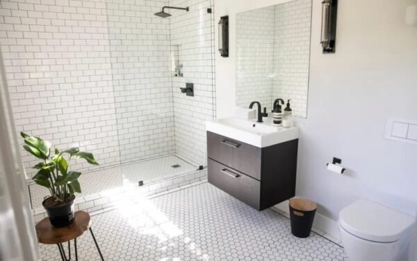 How to Make a Small Bathroom Look Bigger
