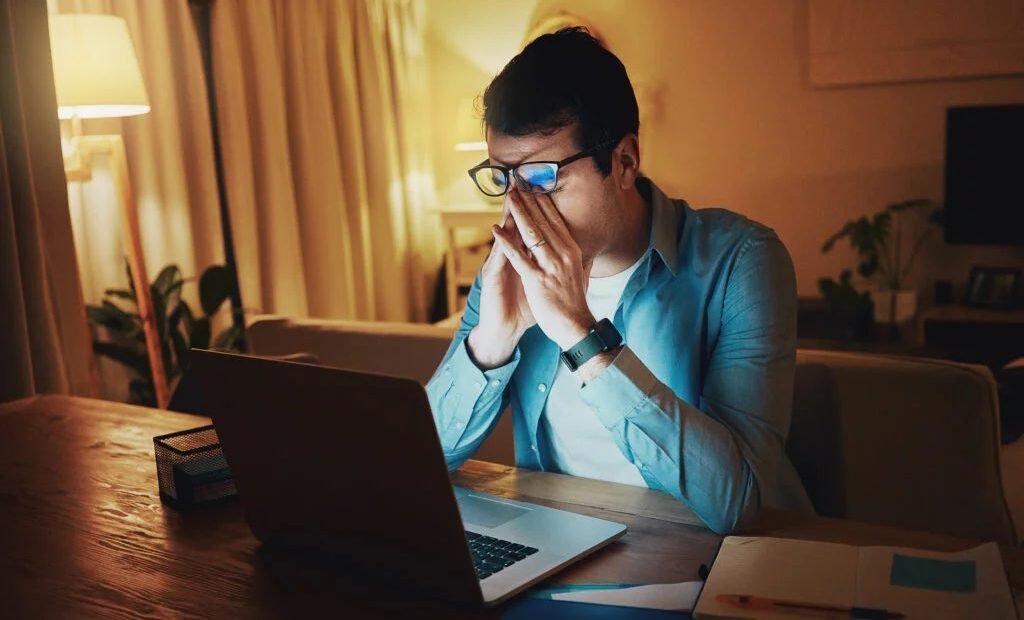 How Can I Reduce Eye Strain from Screens at Work?