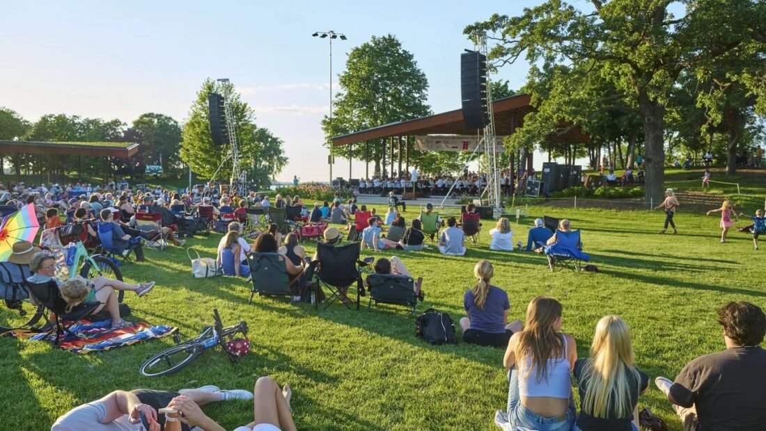 How to Find Free Outdoor Concerts in Your City