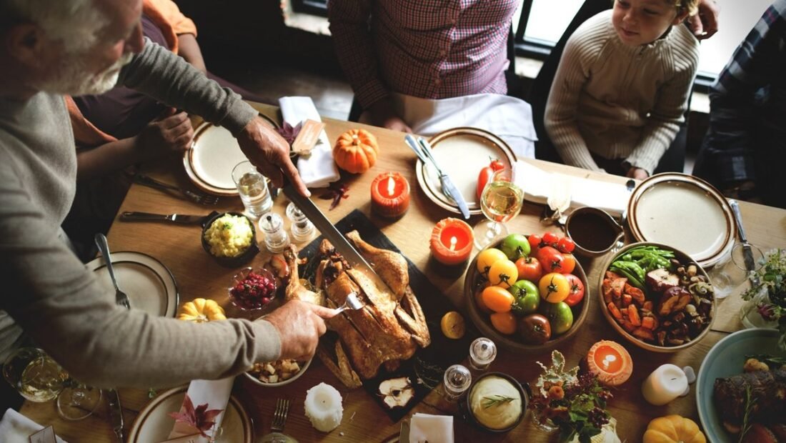 How to Host Thanksgiving Dinner for the First Time