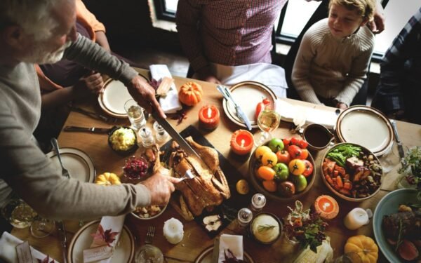 How to Host Thanksgiving Dinner for the First Time