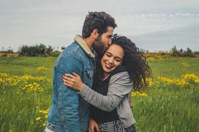 How to Plan a Surprise Anniversary Trip