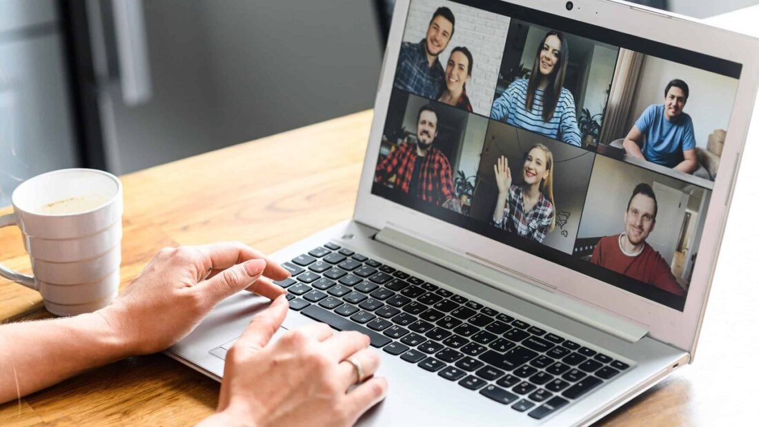 How to Watch a Movie With Friends Who Live Far Away