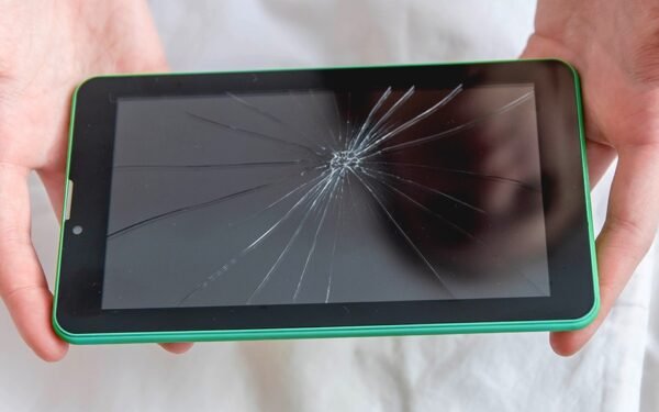 Cracked Tablet Screen Repair Cost: iPad, Samsung & More
