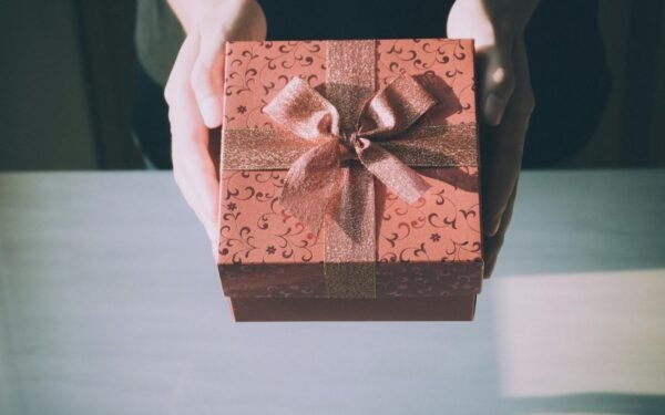 40 Meaningful Gifts for Under $25