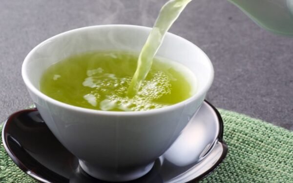 What Are the Benefits of Drinking Green Tea Daily?