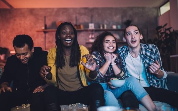 Best Old Sitcoms to Rewatch (Comfort TV Classics)