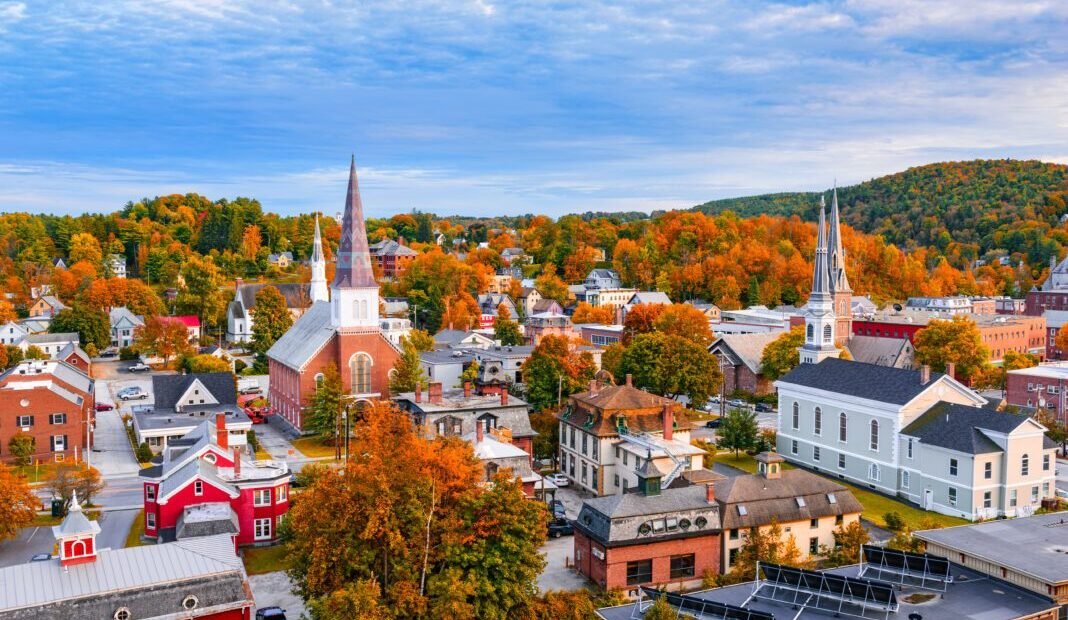 The Best Small Towns to Visit in New England in Fall