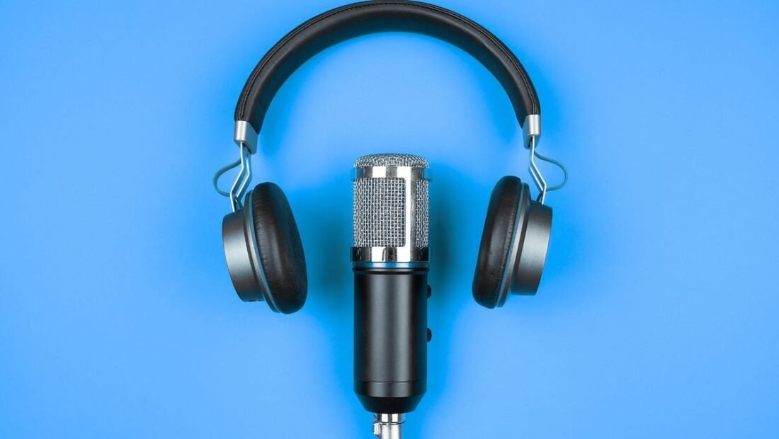 Best True Crime Podcasts for Beginners (10 Picks)