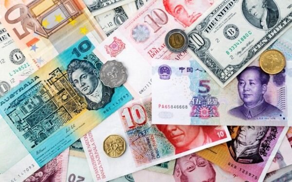 The Best Way to Exchange Currency Before a Trip