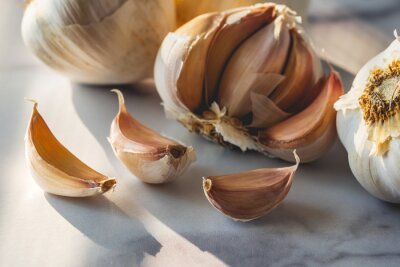 Easiest Way to Peel Garlic Quickly (3 Methods)