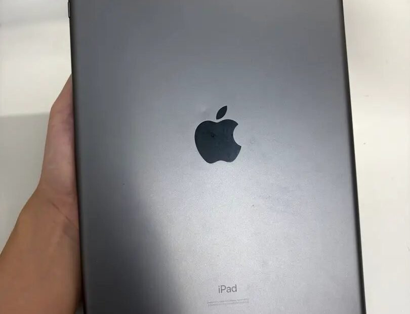 Buying a Used iPad? 9 Things to Check First